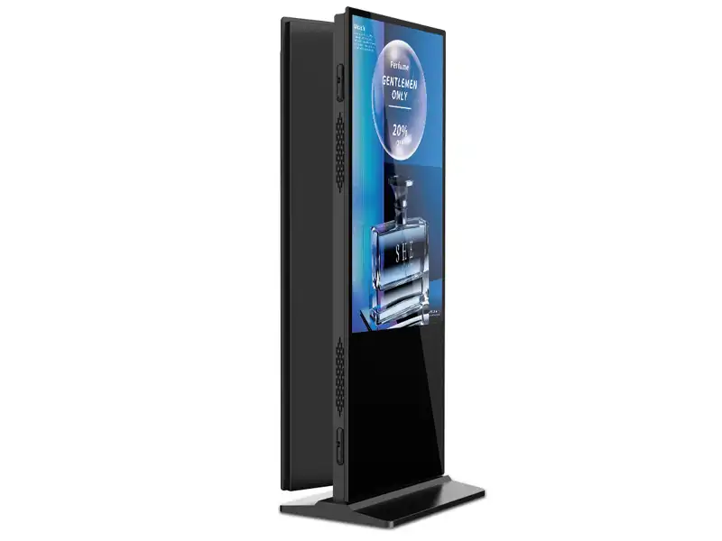 Linea Double Sided Kiosk installed in a public space (4)